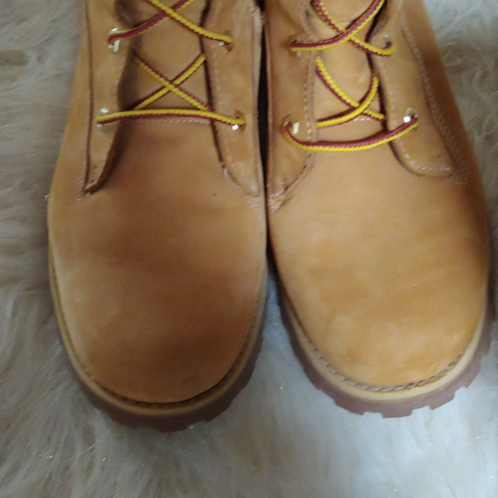 Boots - Picture 6 of 6